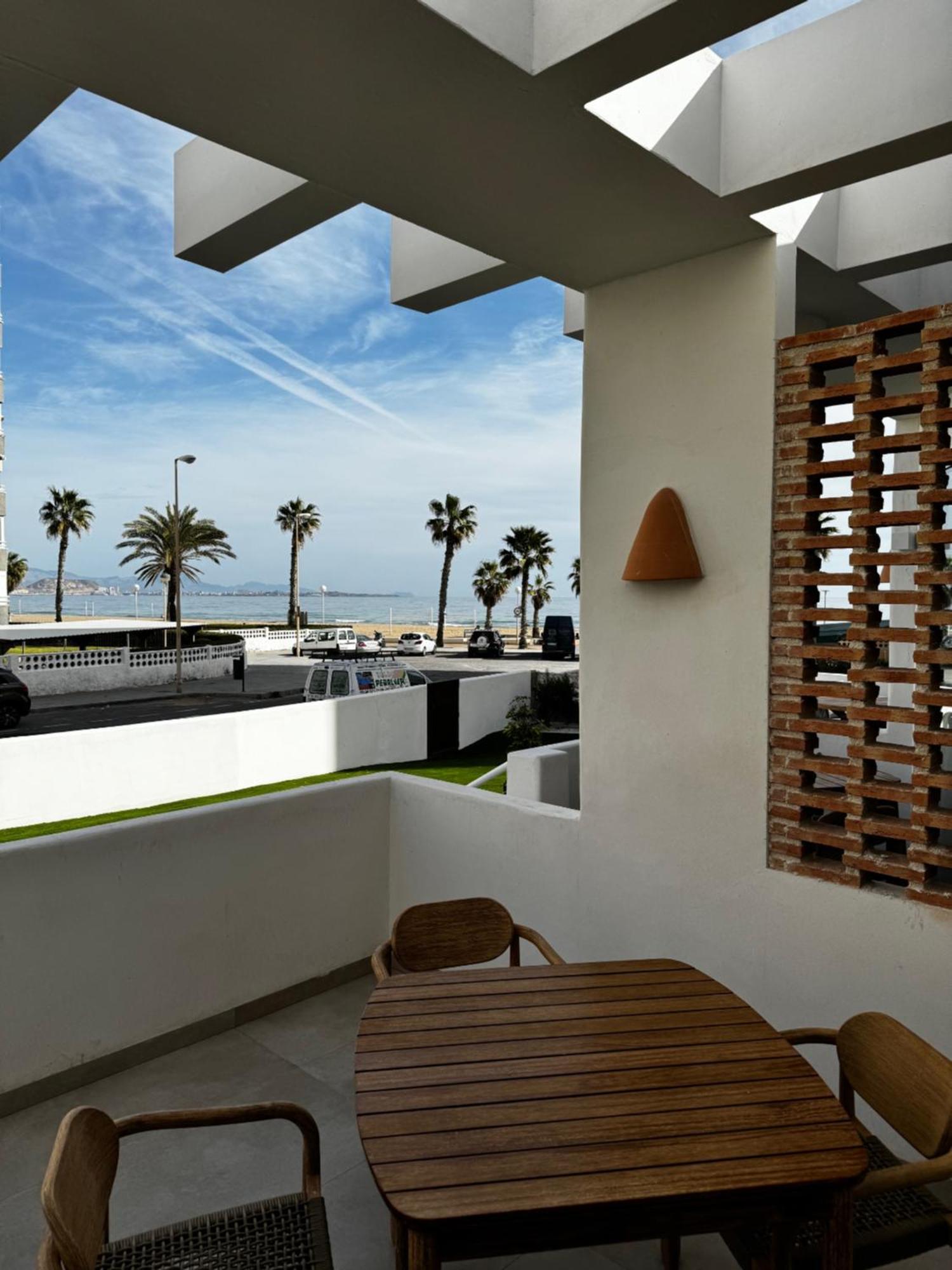 Reyes Catolicos Premium Beach, Playa Urbanova, 阿利坎特 外观 照片