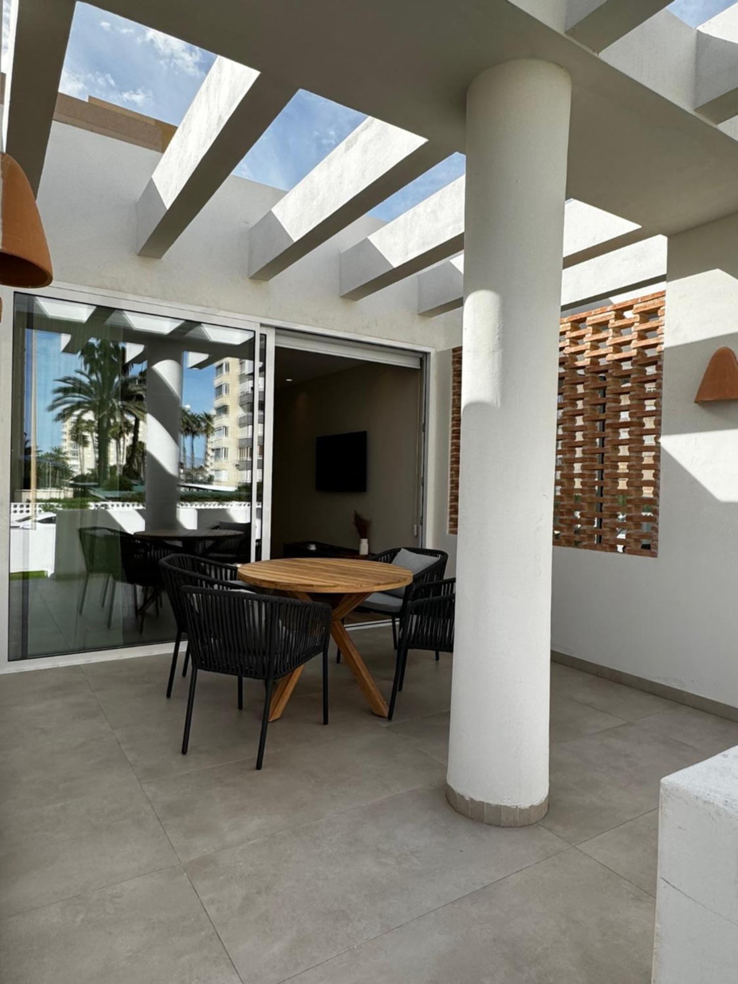 Reyes Catolicos Premium Beach, Playa Urbanova, 阿利坎特 外观 照片