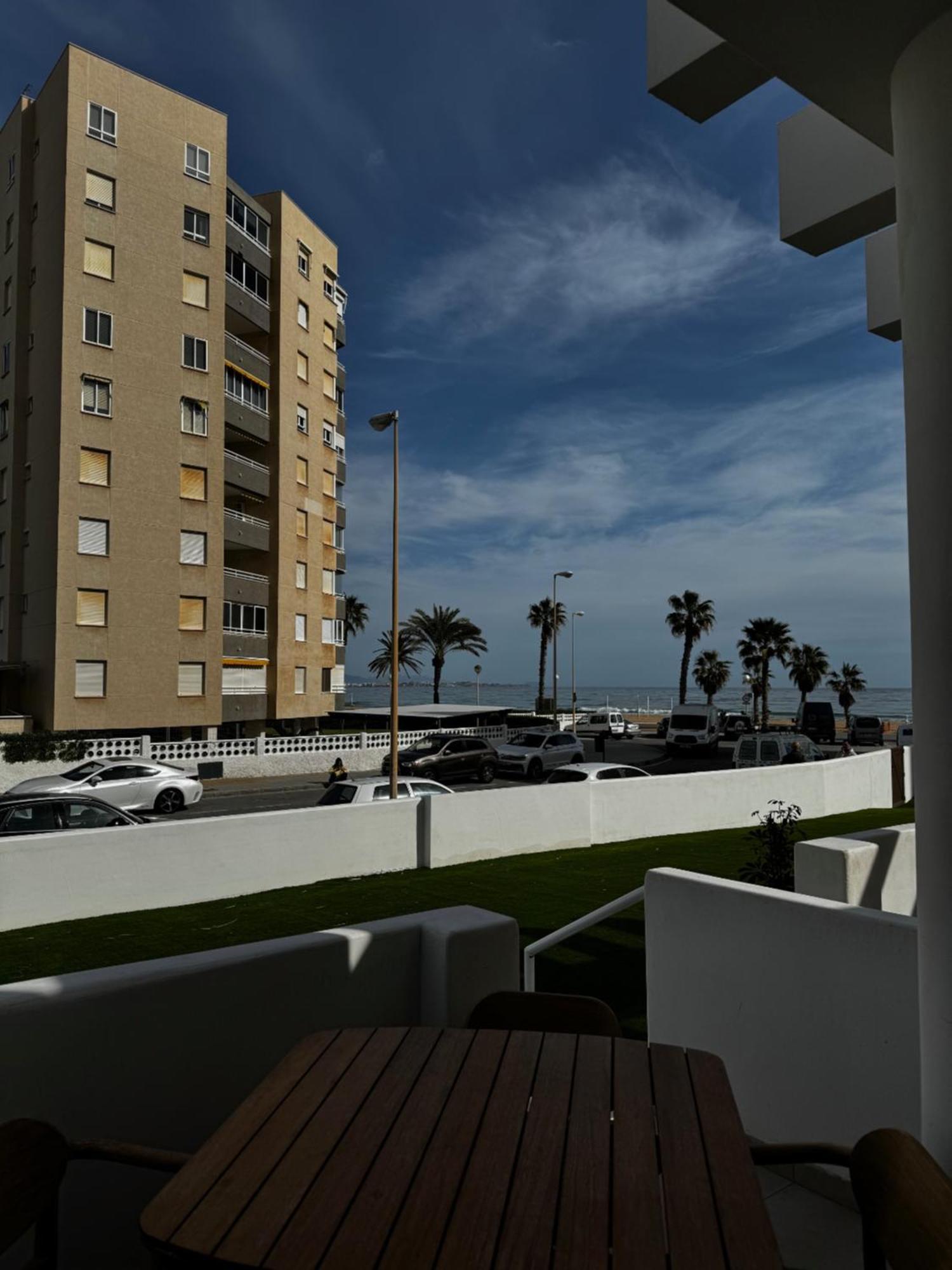 Reyes Catolicos Premium Beach, Playa Urbanova, 阿利坎特 外观 照片