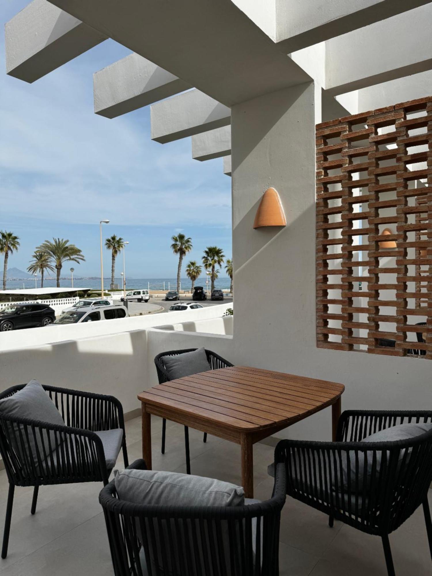 Reyes Catolicos Premium Beach, Playa Urbanova, 阿利坎特 外观 照片